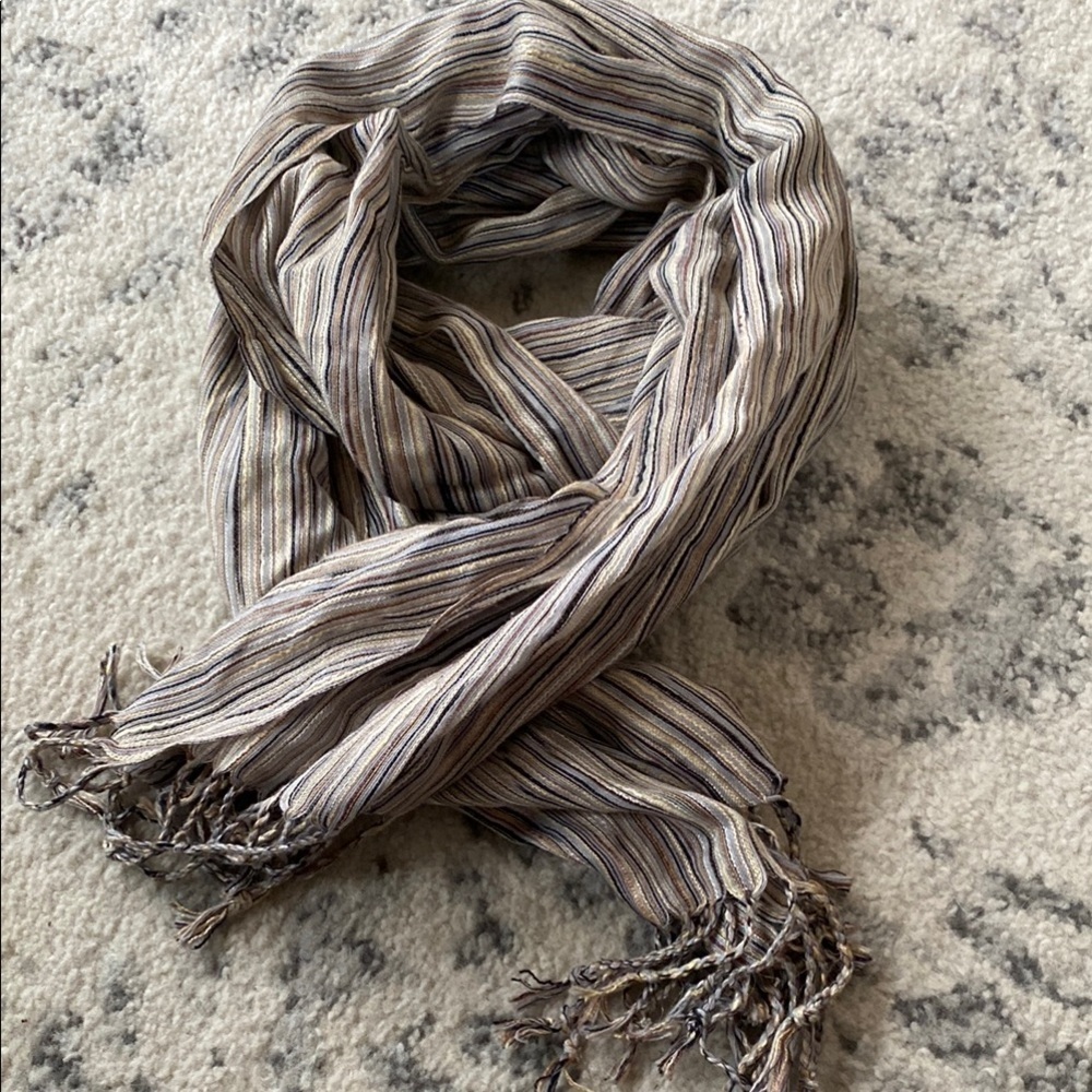 💚 Striped Fringe Scarf